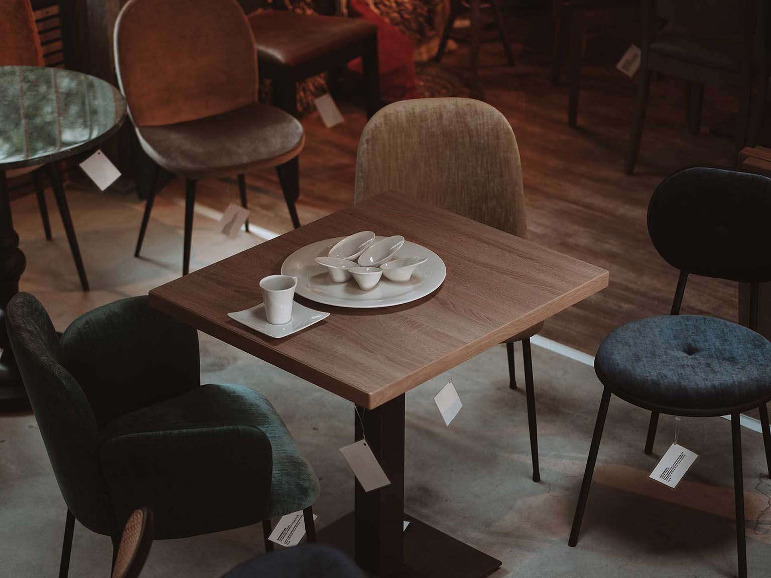 Gastro Tische und Stühle